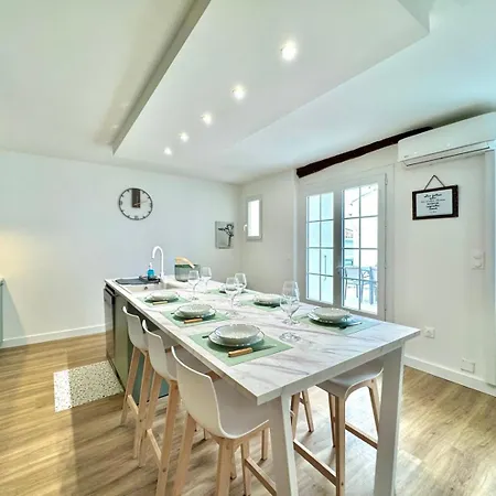 Holiday home La Sernhacoise, Maison Familiale Renovee, Sauna Sernhac
