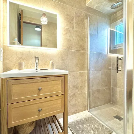 La Sernhacoise, Maison Familiale Renovee, Sauna Holiday home *