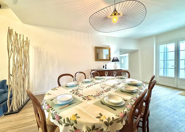 Casa de Férias La Sernhacoise, Maison Familiale Renovee, Sauna