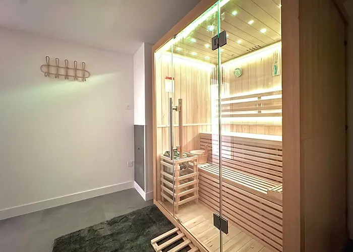 Vakantiehuis La Sernhacoise, Maison Familiale Renovee, Sauna Sernhac