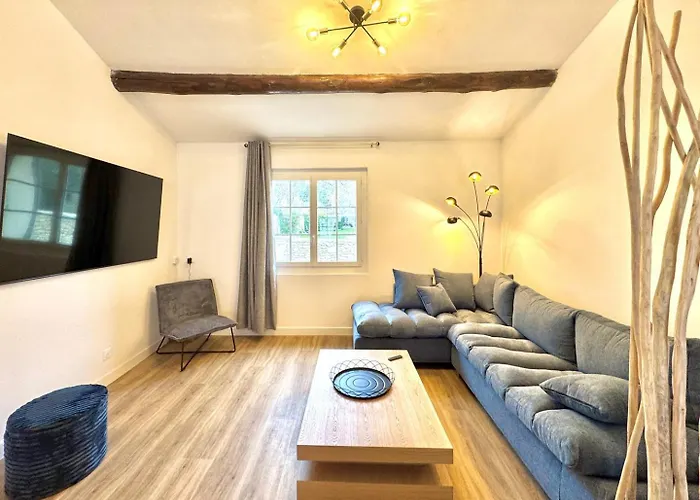 Casa de Férias La Sernhacoise, Maison Familiale Renovee, Sauna